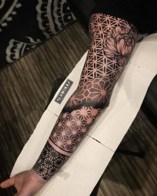 Dotwork Tattoos and All About Its’ History, Features, Design Ideas