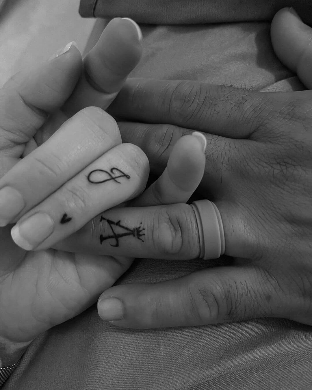 Heartbeat Tattoo On Ring Finger 2024 | favors.com