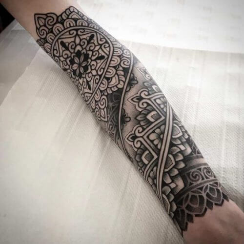 Geometric Tattoos – About the Style, Sketch Ideas, and Features | CTM