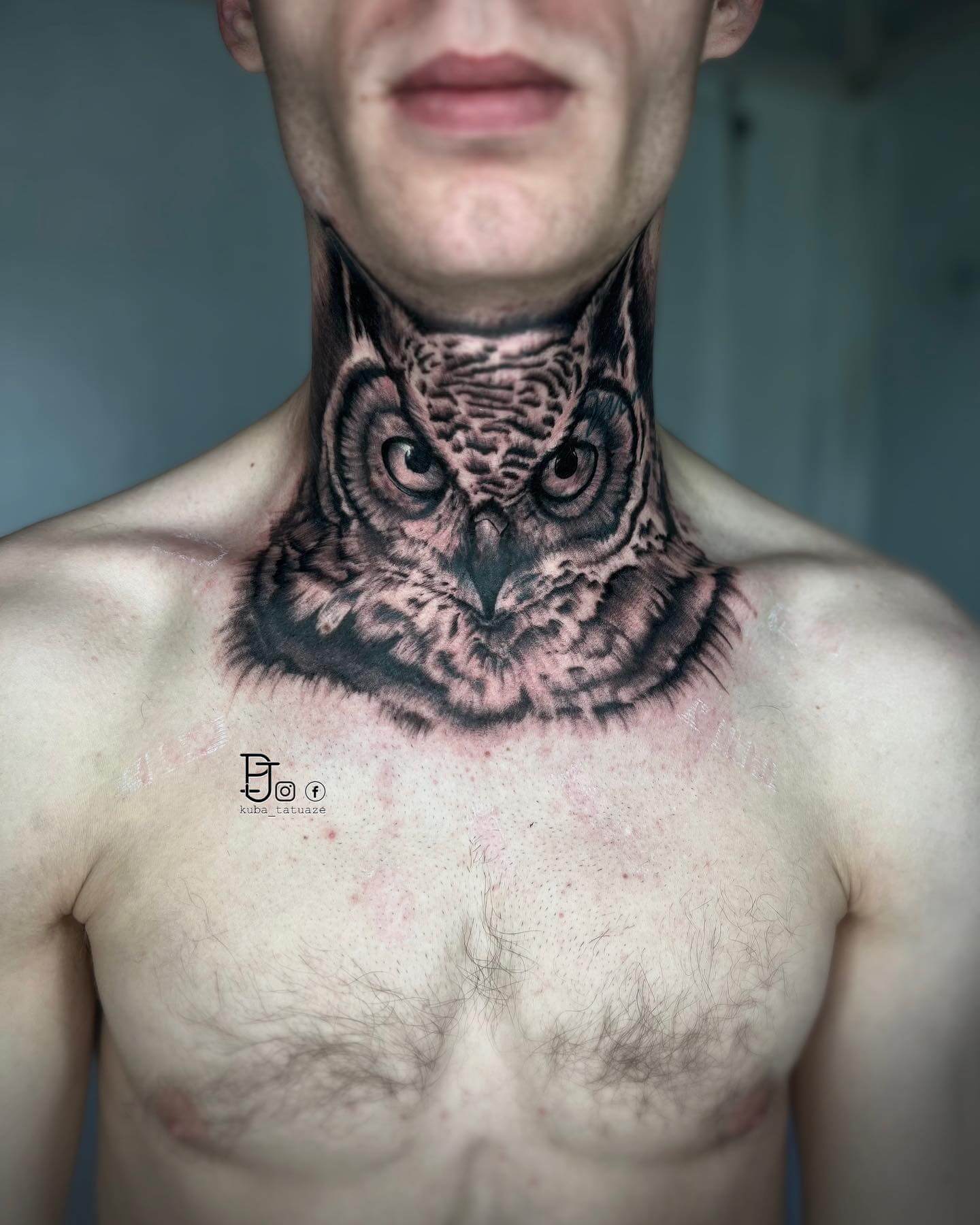 Details 207+ front neck tattoo latest