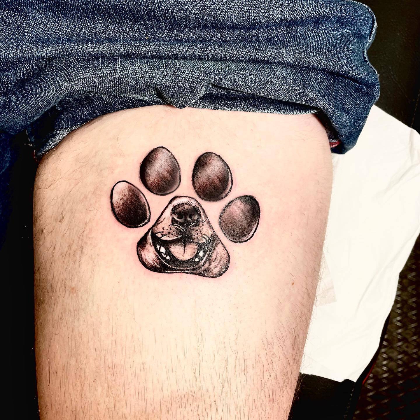 paw print dog tattoo design